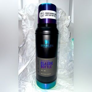 Stanley Black Chroma Classic Bottle Thermos